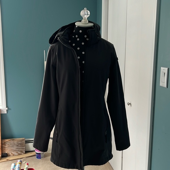 Hooded lined rain coat. Only worn twice - Picture 2 of 6